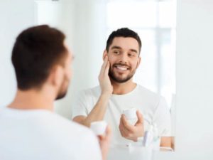 Rekomendasi Skincare Rutin untuk Cowok, Simple dan Bermanfaat - Bolehshop