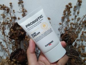 Skincare probiotik dari FirstLab