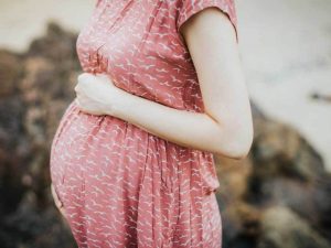 Bahan skincare yang harus dihindari saat hamil